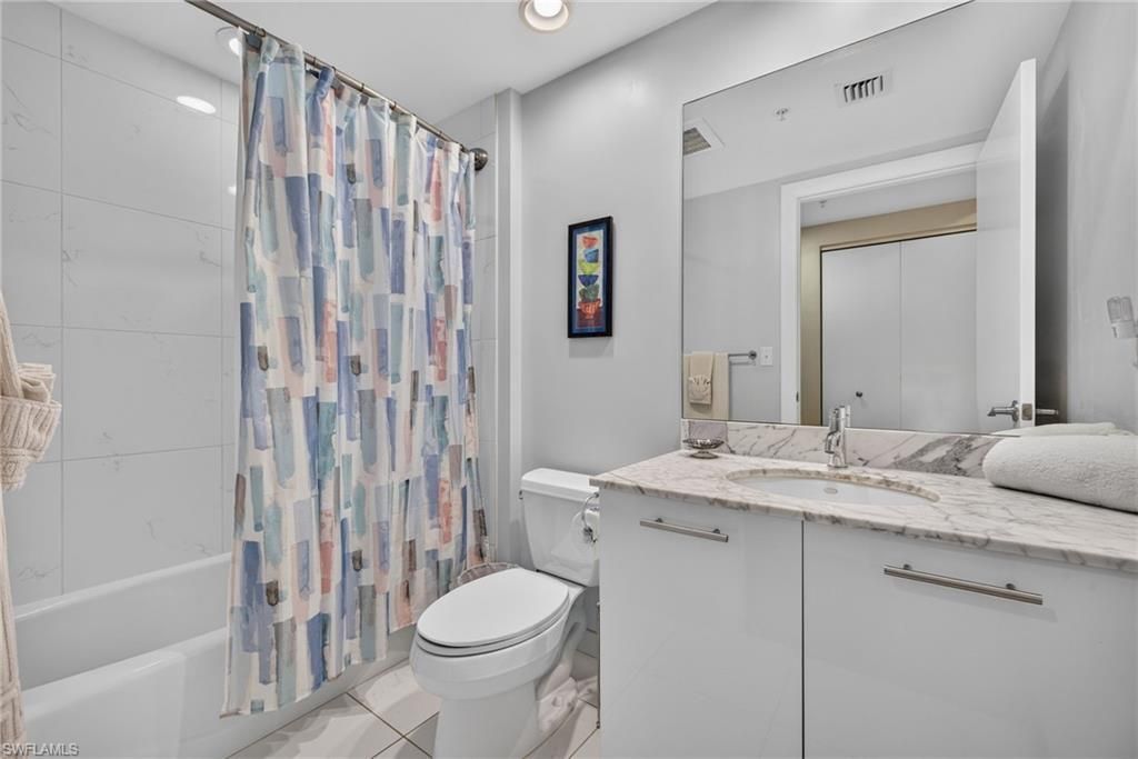 3000 Oasis Grand Blvd, Unit 505, Fort Myers, FL 33916 Photo