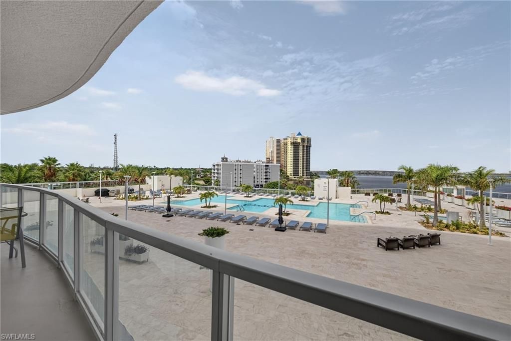 3000 Oasis Grand Blvd, Unit 505, Fort Myers, FL 33916 Photo