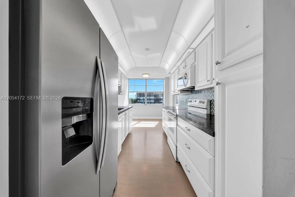 1200 Saint Charles Place , Unit 712, Pembroke Pines, FL 33026 Photo
