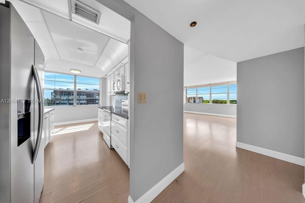 1200 Saint Charles Place , Unit 712, Pembroke Pines, FL 33026 Photo