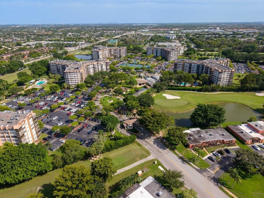 1200 Saint Charles Place , Unit 712, Pembroke Pines, FL 33026 Photo