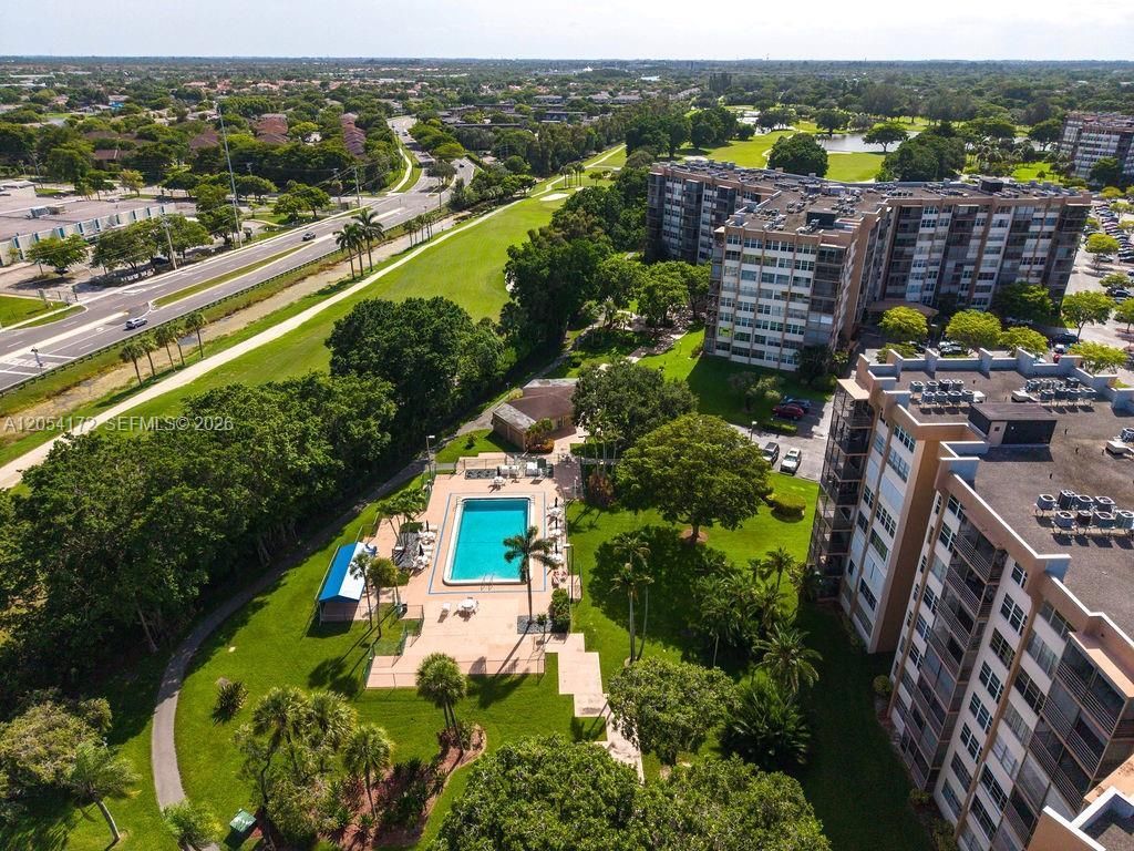 1200 Saint Charles Place , Unit 712, Pembroke Pines, FL 33026 Photo
