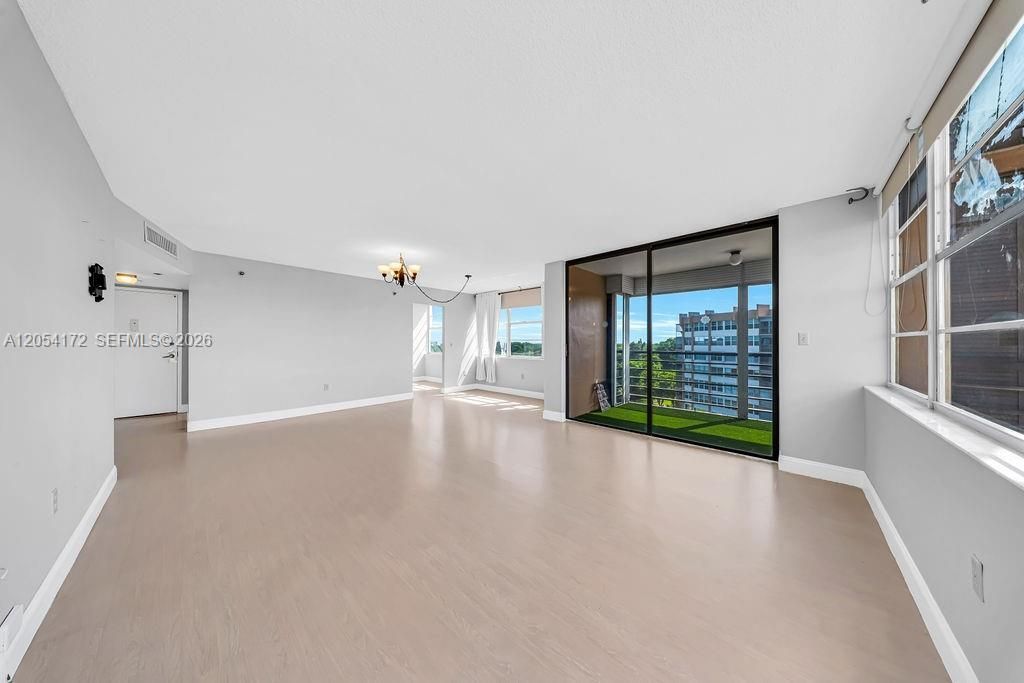 1200 Saint Charles Place , Unit 712, Pembroke Pines, FL 33026 Photo