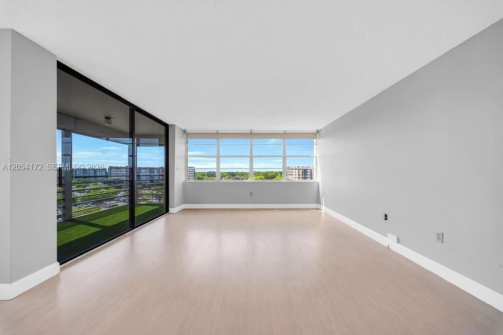1200 Saint Charles Place , Unit 712, Pembroke Pines, FL 33026 Photo