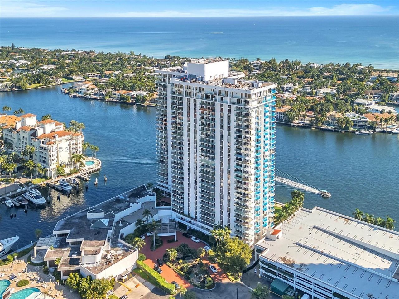 19707 Turnberry Way , Unit 6E, Aventura, FL 33180 Photo
