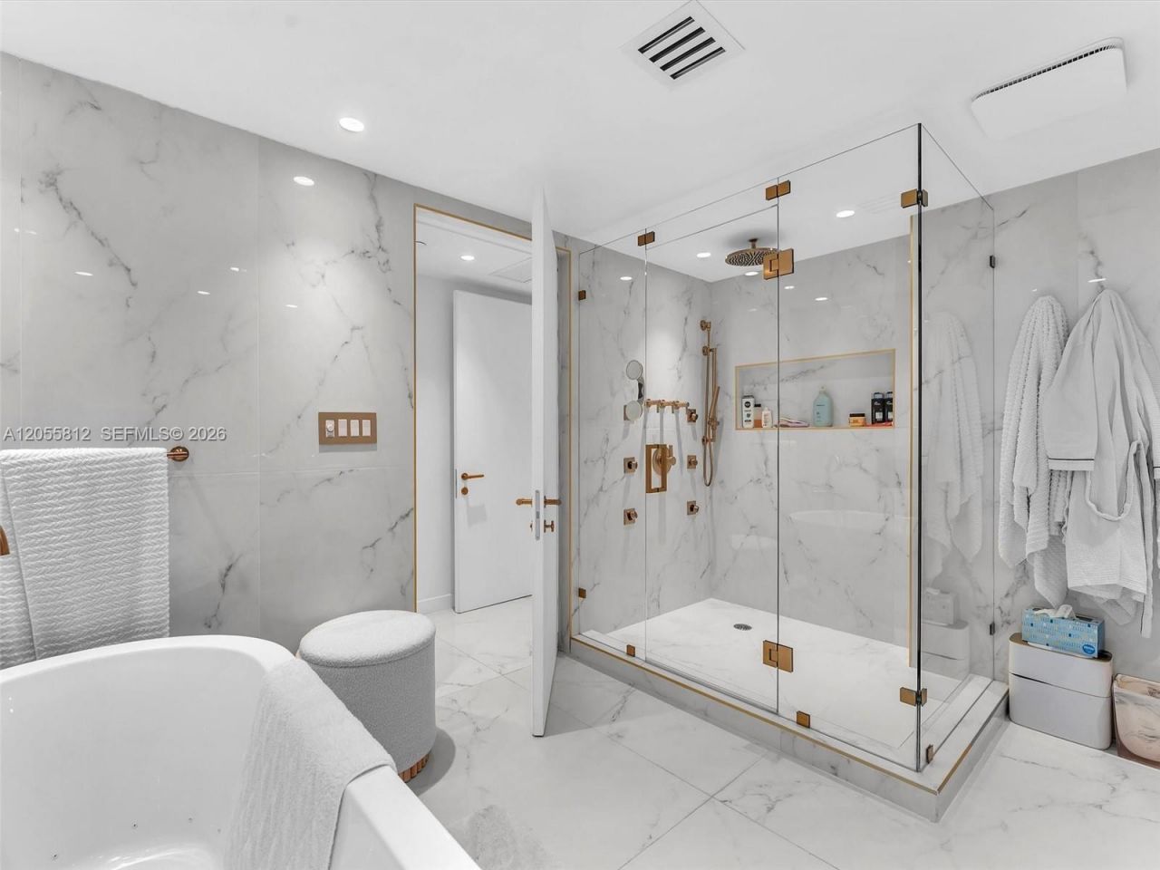 19707 Turnberry Way , Unit 6E, Aventura, FL 33180 Photo