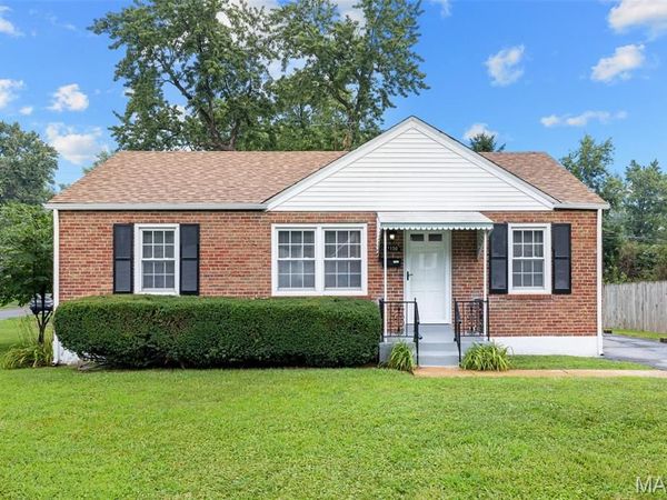 1150 S New Florissant Road , Florissant, MO 63031