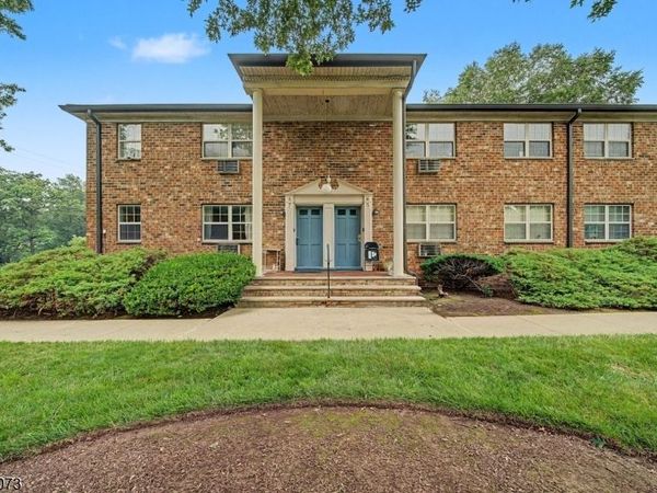 19 Savage Rd A7, Denville, NJ 07834