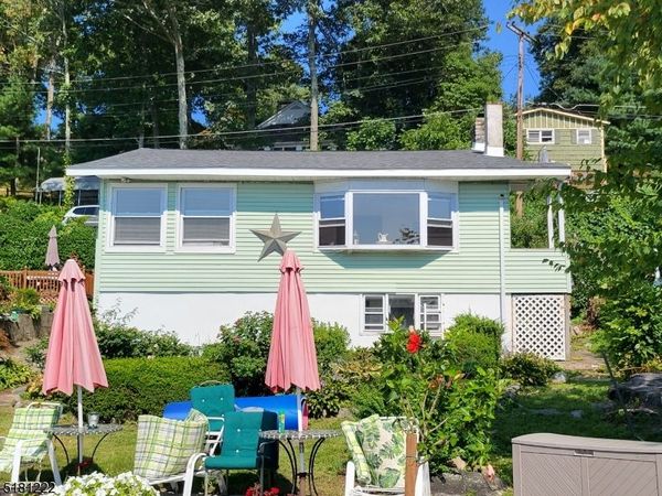 21 Meteor Trl, Byram, NJ 07821