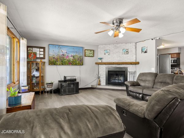 59 OAK HILL ROAD, Eldon, MO 65026
