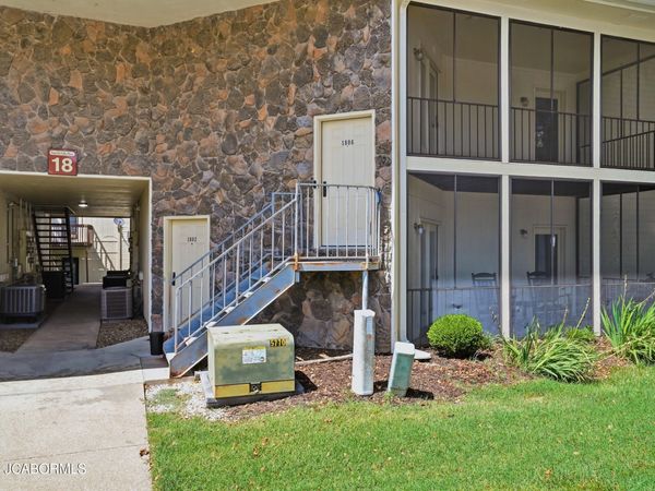 1806 PARK DE VILLE PLACE, Columbia, MO 65203