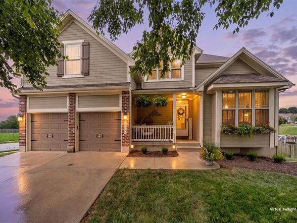 2101 SW ROBERTS Court, Lee's Summit, MO 64082
