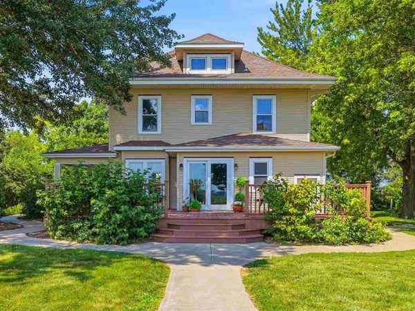 3119 320th Street, Wellman, IA 52356
