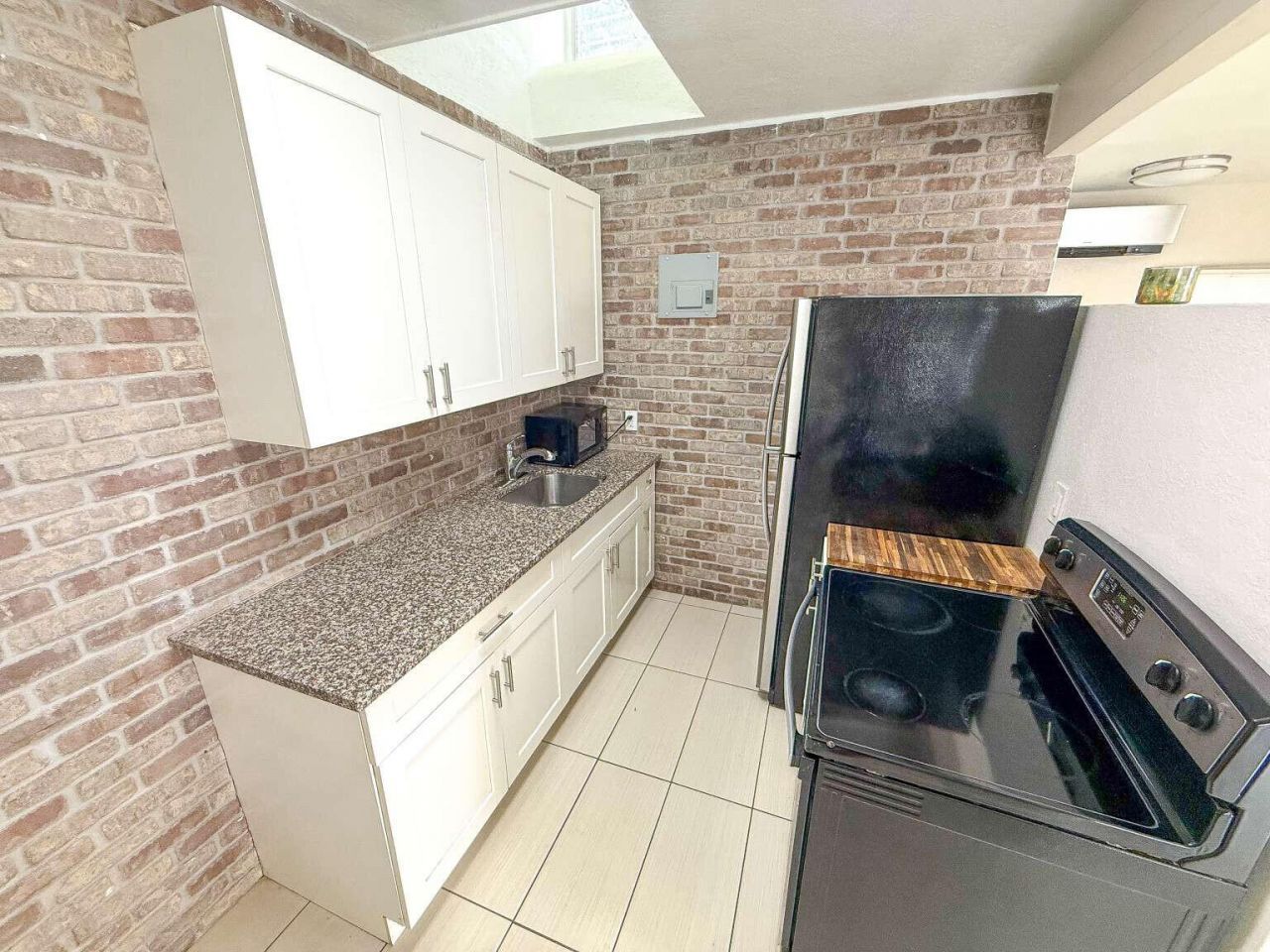 131 S Federal Highway, Lake Worth Beach, FL 33460 Photo