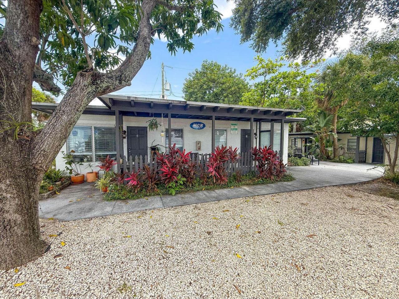 131 S Federal Highway, Lake Worth Beach, FL 33460 Photo