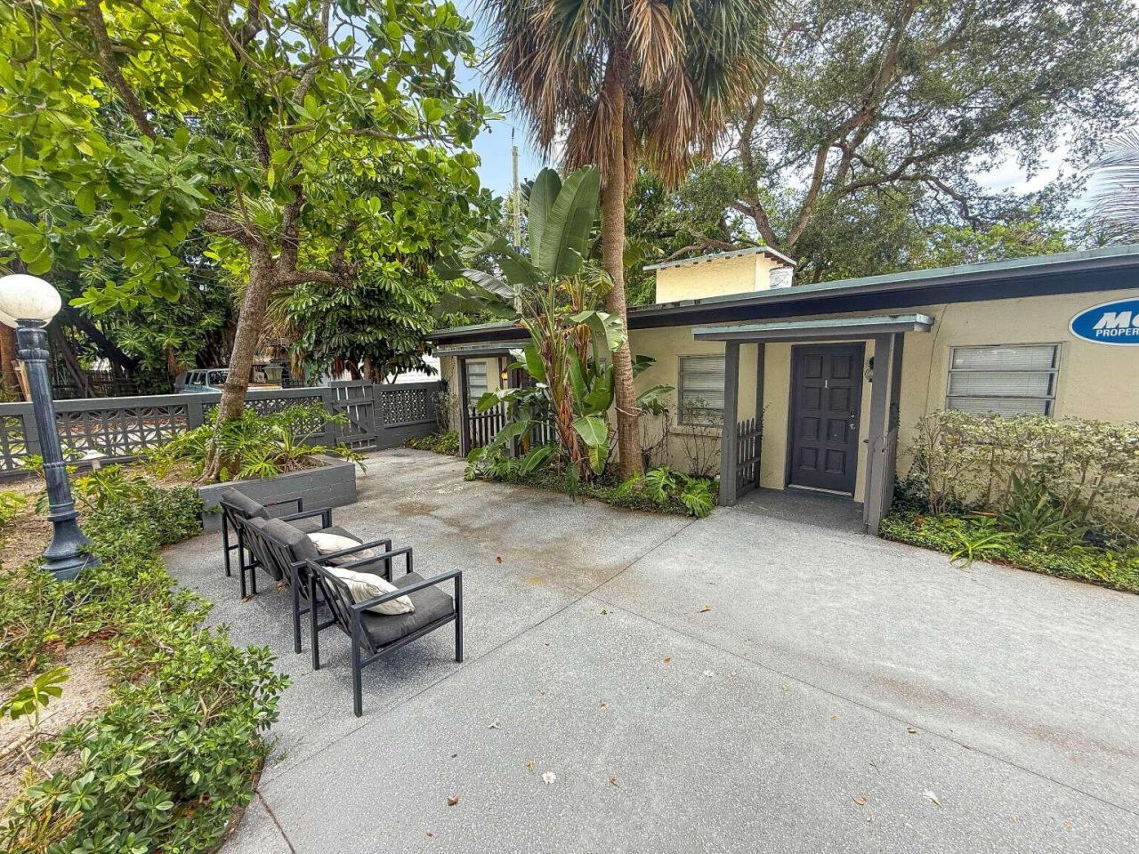 131 S Federal Highway, Lake Worth Beach, FL 33460 Photo
