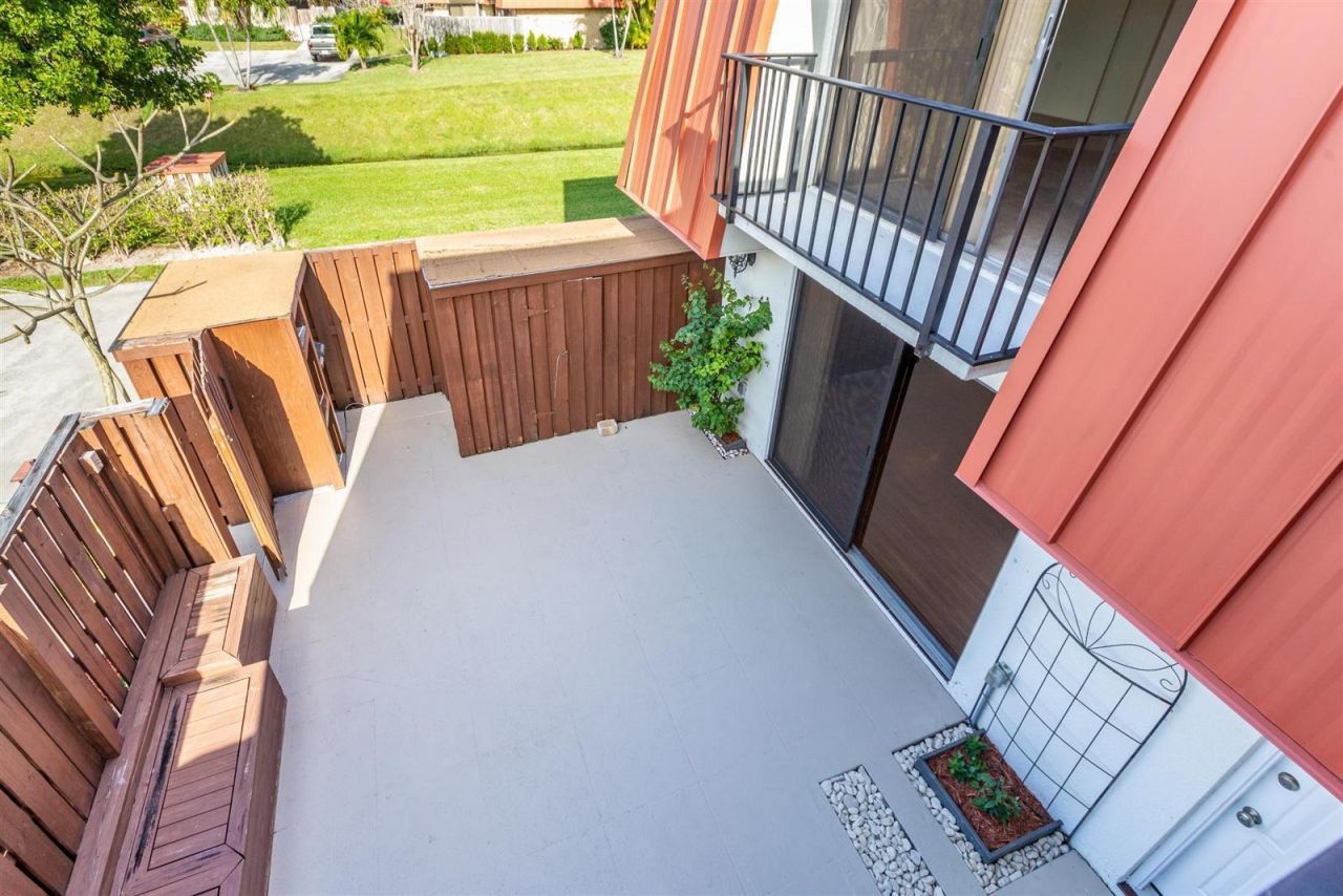 3229 Gardens E Drive, Unit C, Palm Beach Gardens, FL 33410 Photo