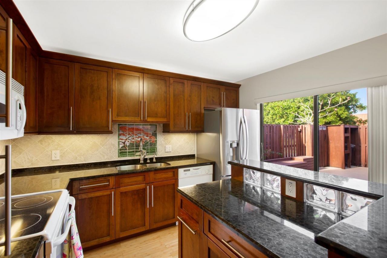 3229 Gardens E Drive, Unit C, Palm Beach Gardens, FL 33410 Photo