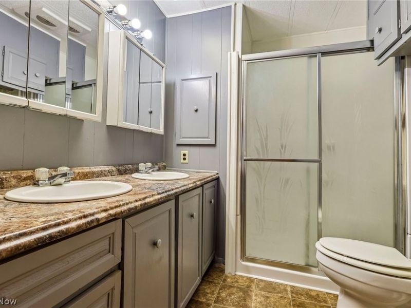 18592 Edwards Road, Unit 220, Doylestown, OH 44230 Photo 13