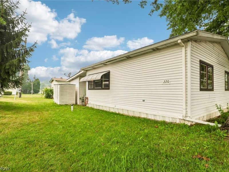 18592 Edwards Road, Unit 220, Doylestown, OH 44230 Photo 25