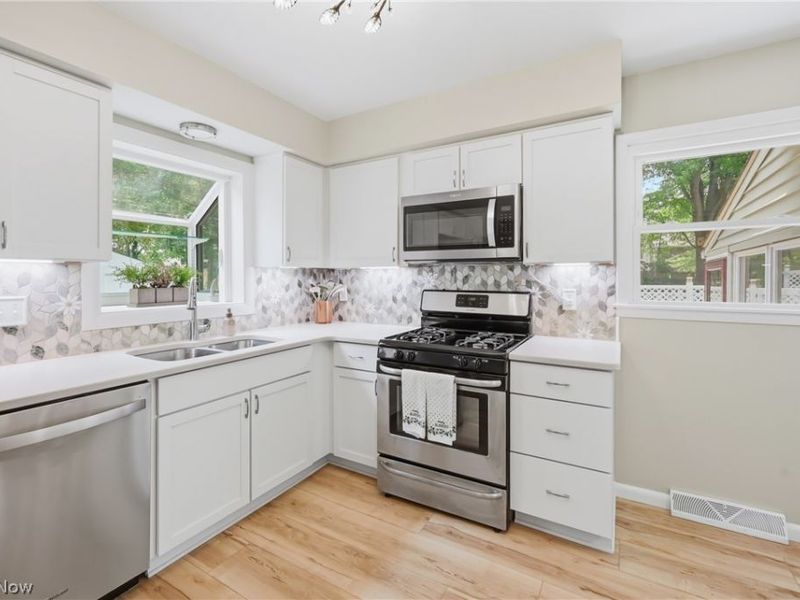 1799 Lemont Drive, Poland, OH 44514 Photo 10