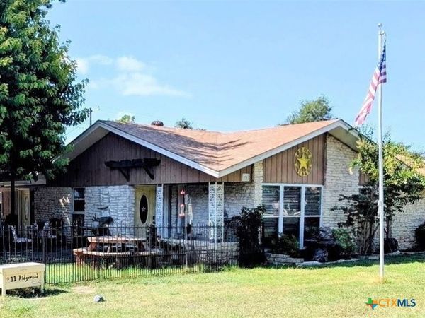 11 Ridgewood Drive, Belton, TX 76513
