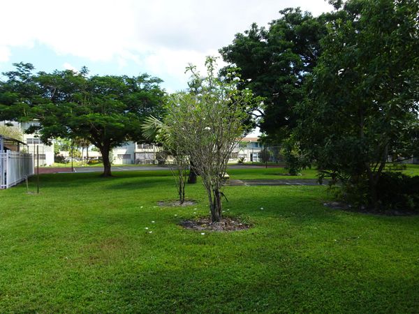 605 S STATE ROAD 7, Unit 2D, Margate, FL 33068