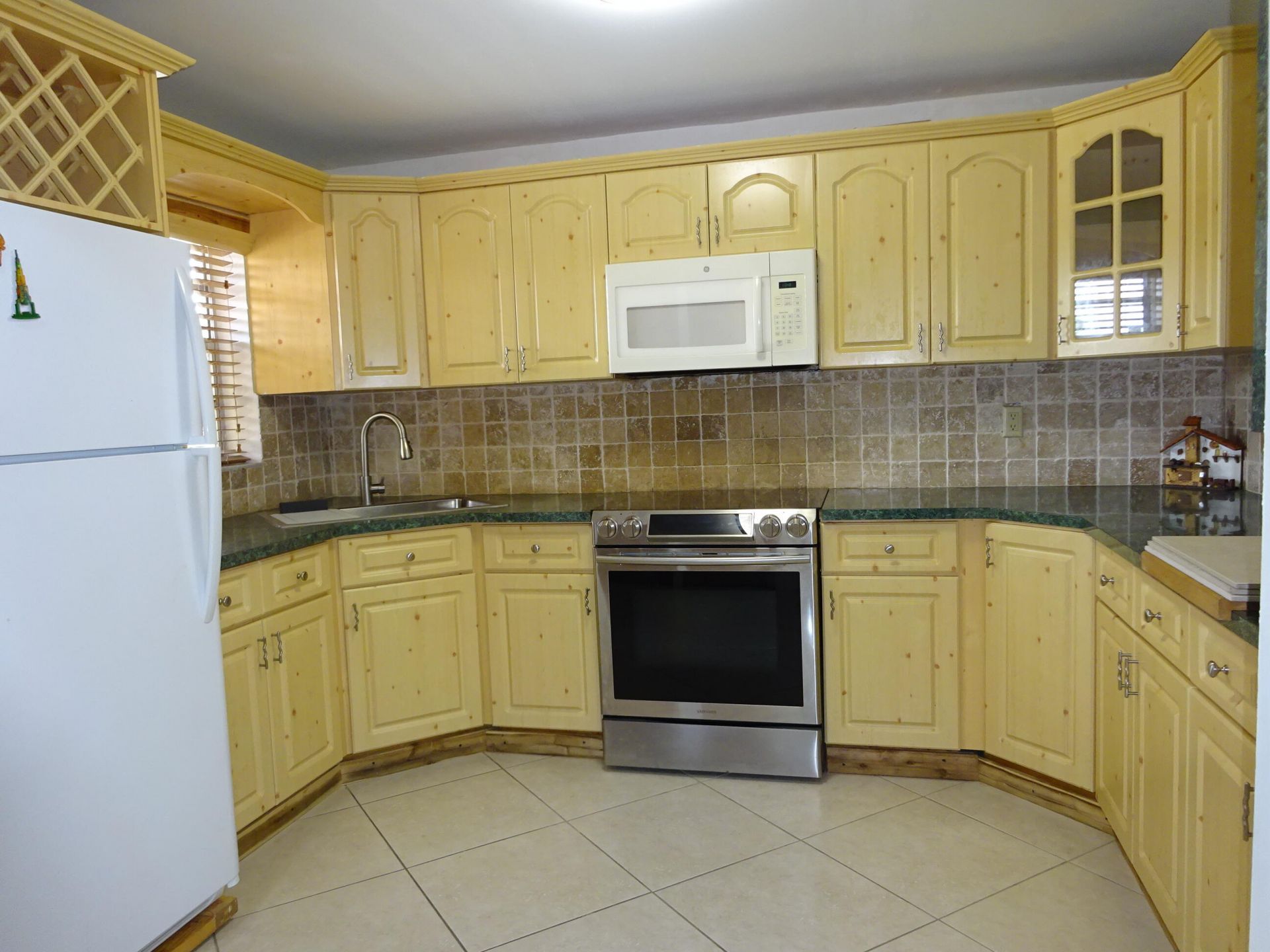 605 S State Road 7, Unit 2D, Margate, FL 33068 Photo