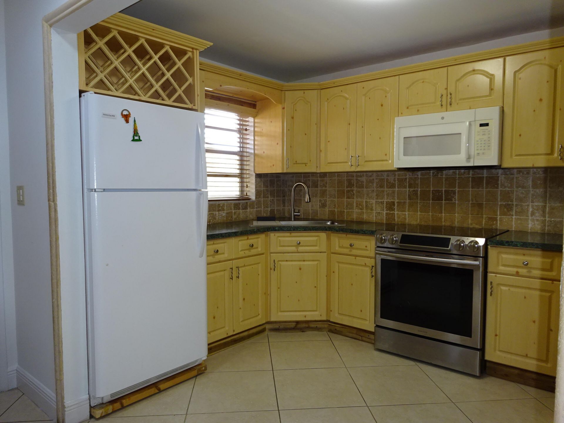 605 S State Road 7, Unit 2D, Margate, FL 33068 Photo