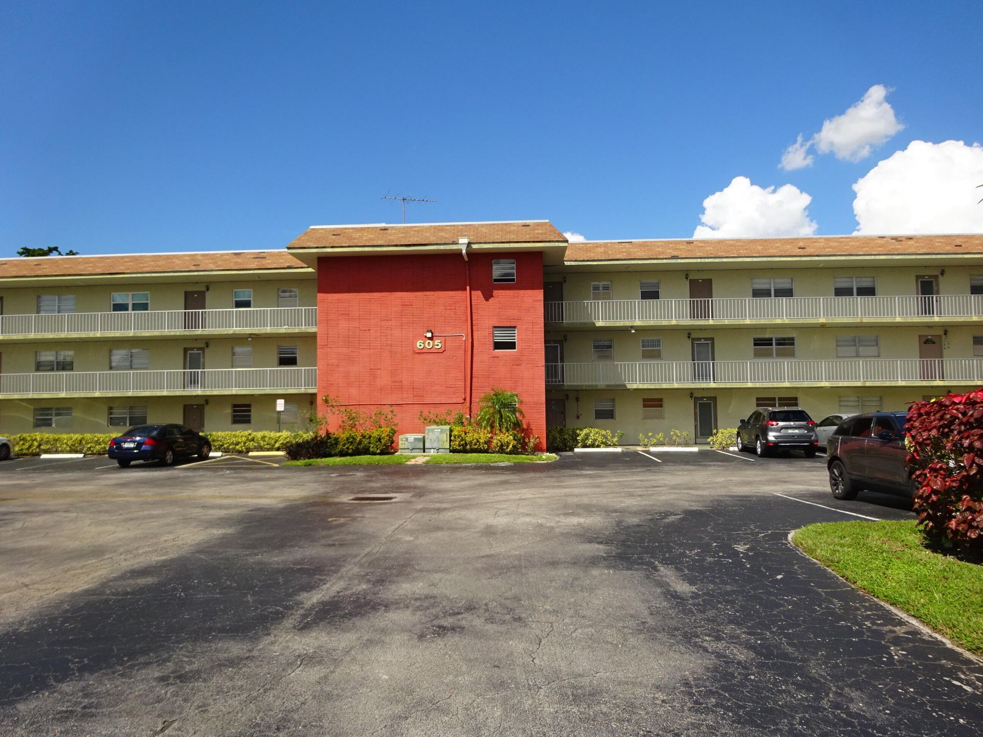 605 S State Road 7, Unit 2D, Margate, FL 33068 Photo
