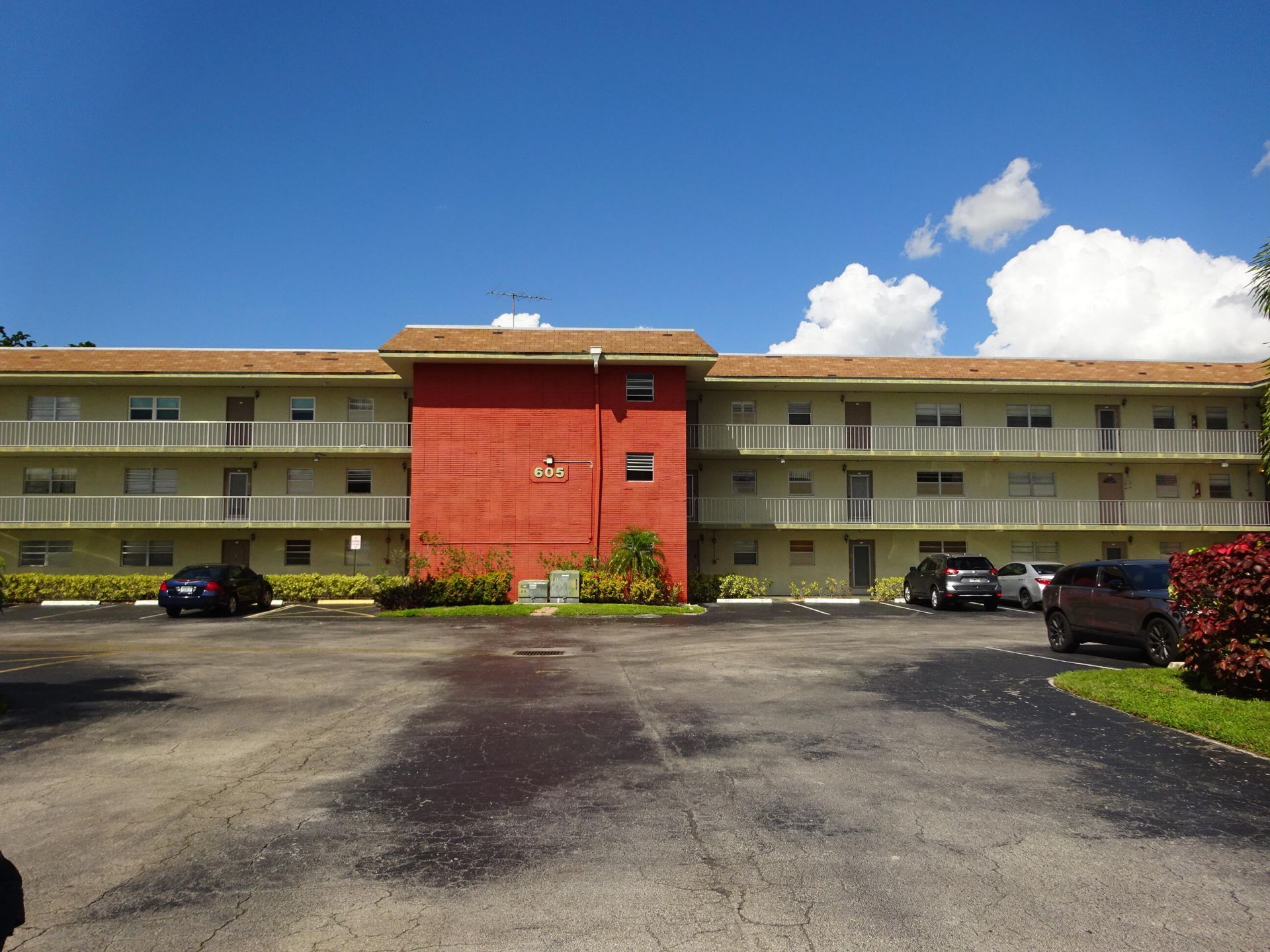 605 S State Road 7, Unit 2D, Margate, FL 33068 Photo