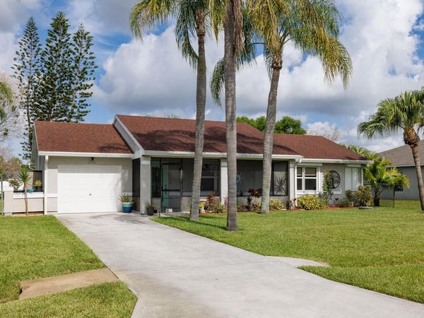 2502 SE UNIVERSITY Terrace, Port St. Lucie, FL 34952