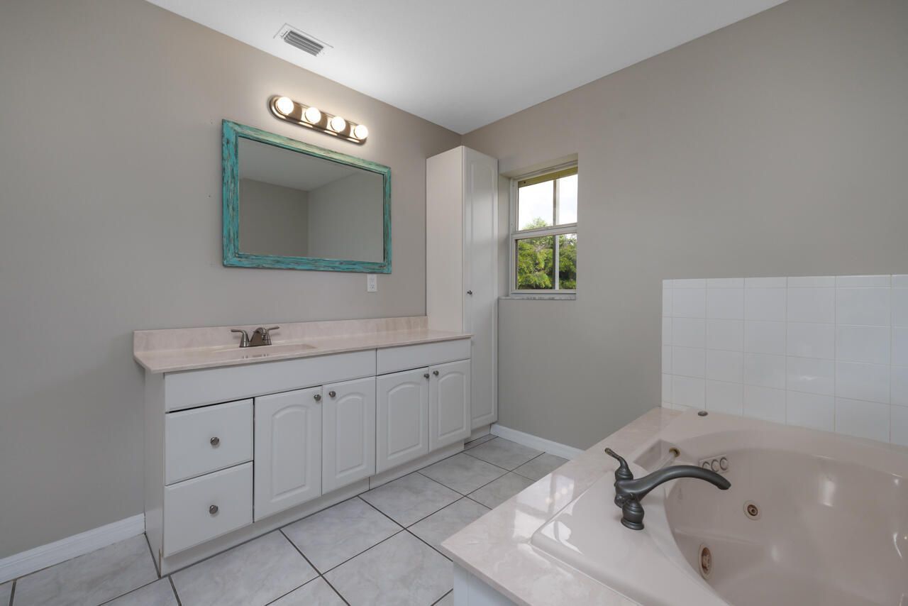 2502 SE University Terrace, Port Saint Lucie, FL 34952 Photo