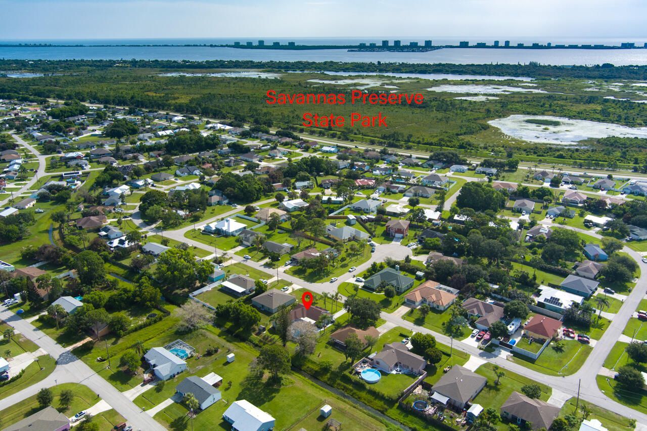 2502 SE University Terrace, Port Saint Lucie, FL 34952 Photo