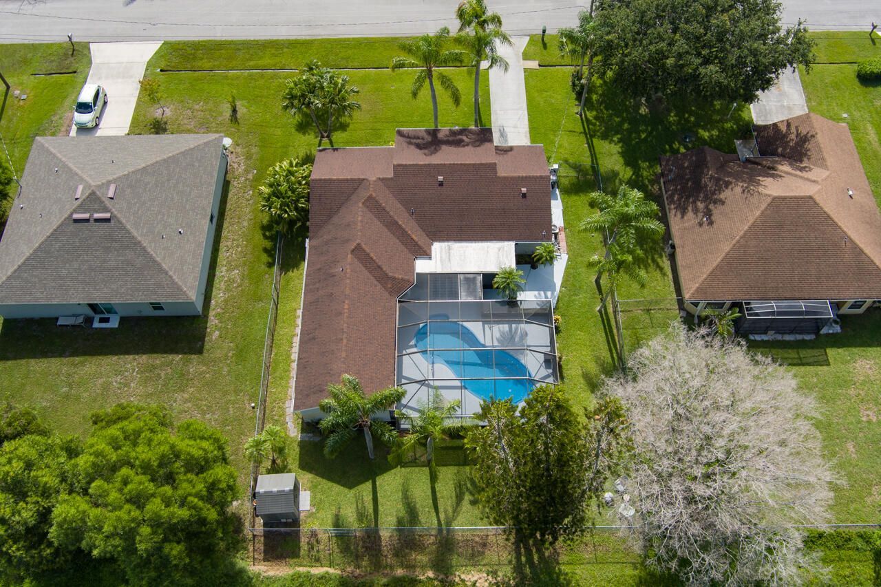 2502 SE University Terrace, Port Saint Lucie, FL 34952 Photo