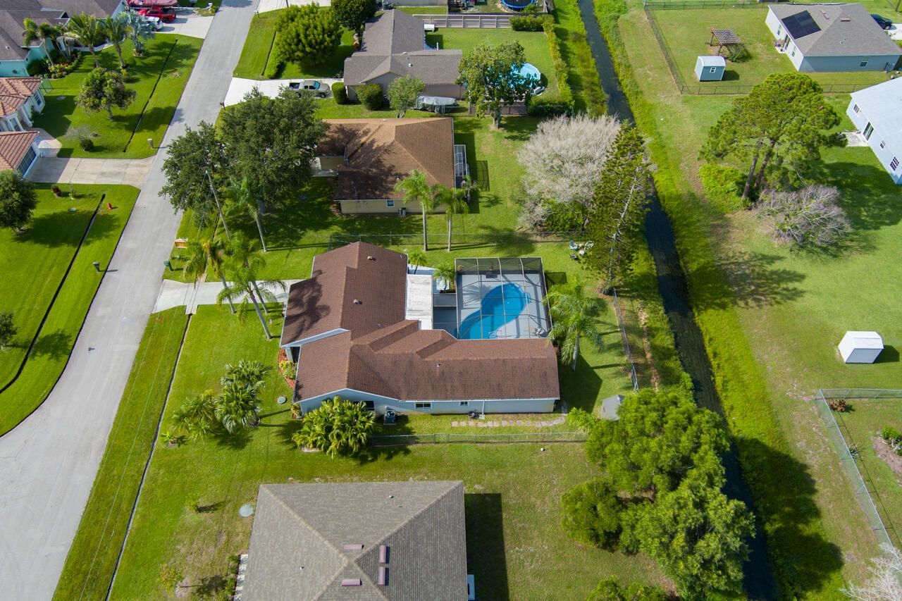 2502 SE University Terrace, Port Saint Lucie, FL 34952 Photo