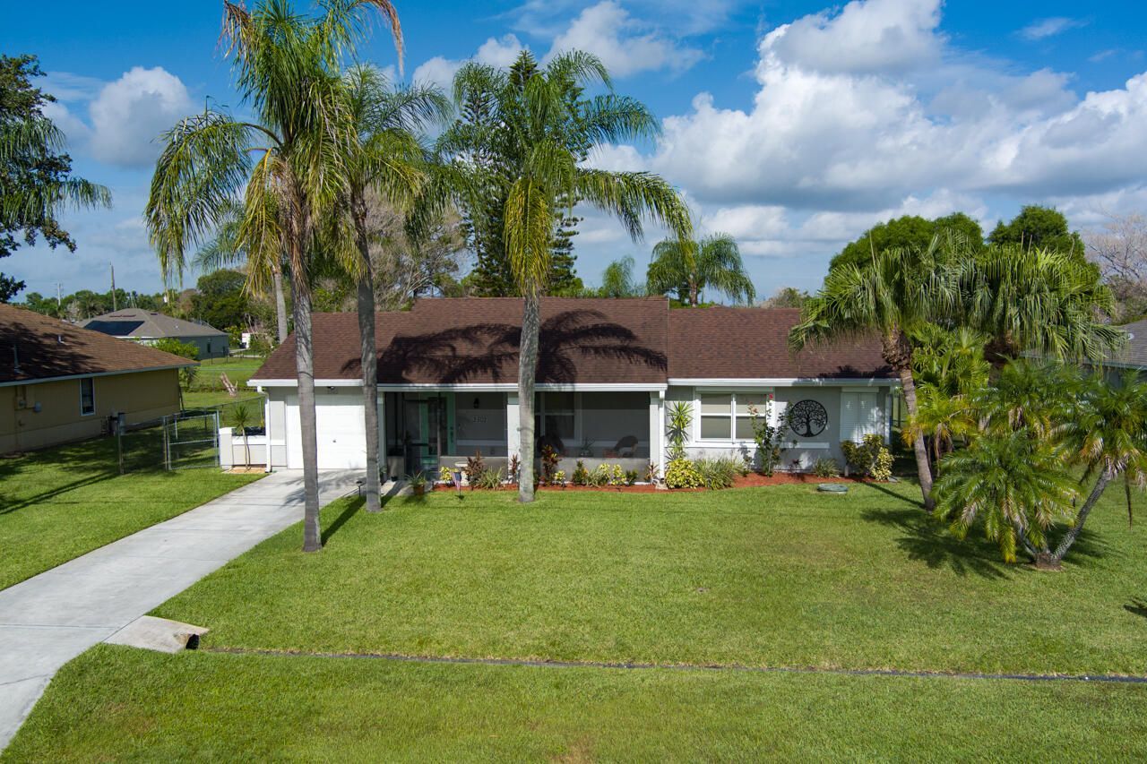 2502 SE University Terrace, Port Saint Lucie, FL 34952 Photo