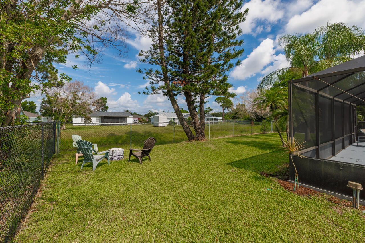 2502 SE University Terrace, Port Saint Lucie, FL 34952 Photo