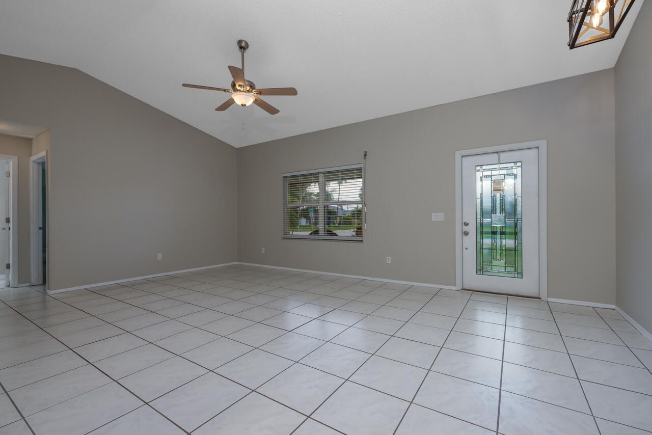 2502 SE University Terrace, Port Saint Lucie, FL 34952 Photo