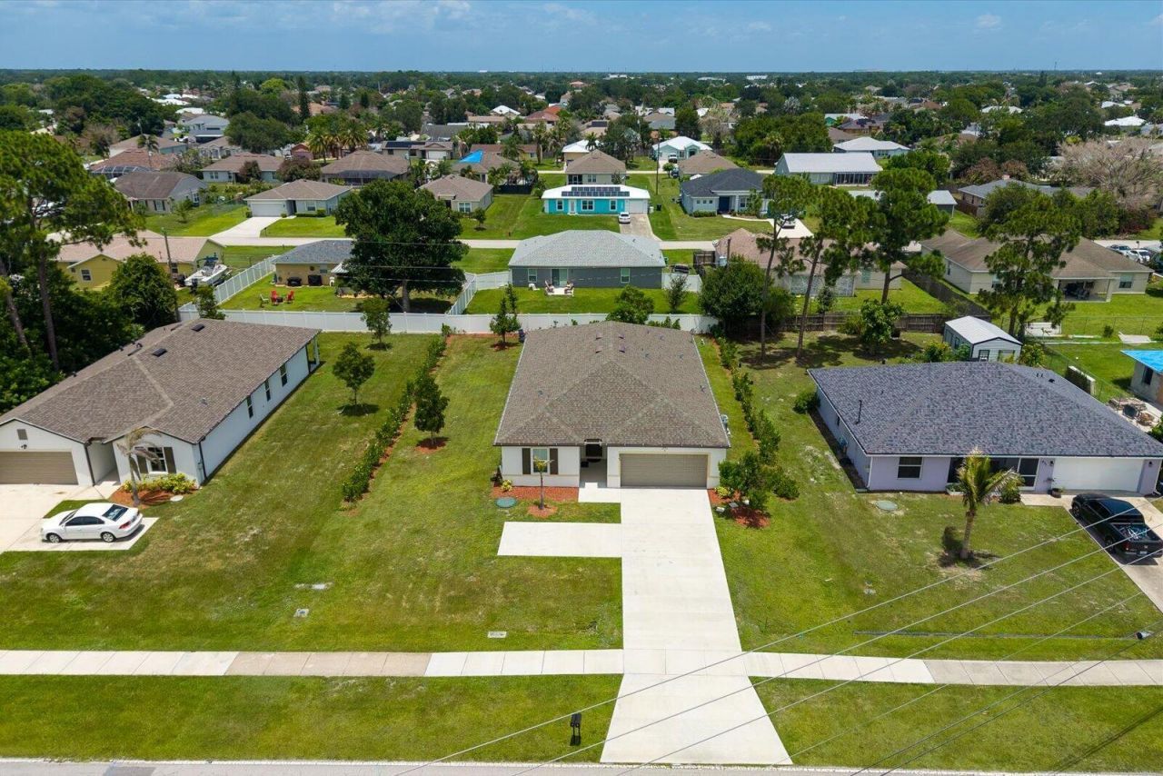 837 SW California Boulevard, Port Saint Lucie, FL 34953 Photo