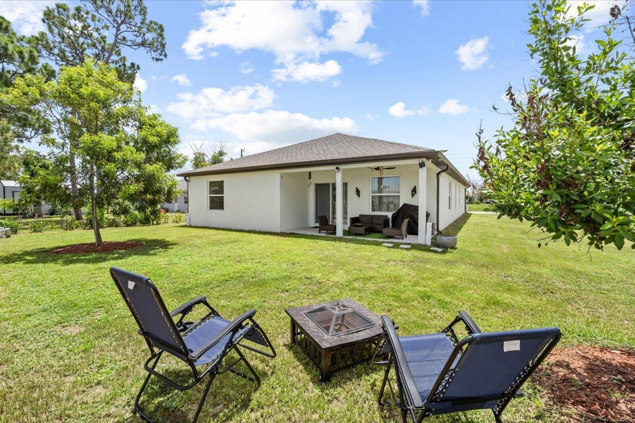 837 SW California Boulevard, Port Saint Lucie, FL 34953 Photo