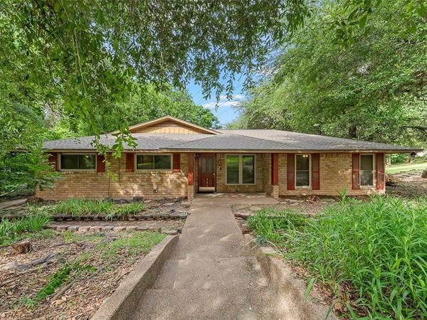 701 Arlington Drive , Woodway, TX 76712