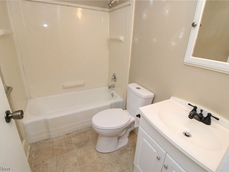 5173 Palmyra Road SW, Warren, OH 44481 Photo 10