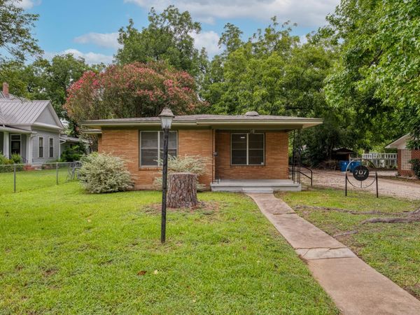 707 N Main ST , Elgin, TX 78621