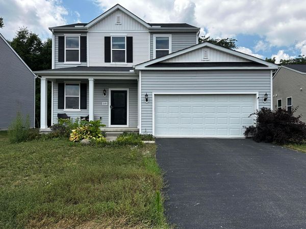 2195 Holiday Valley Drive , Grove City, OH 43123