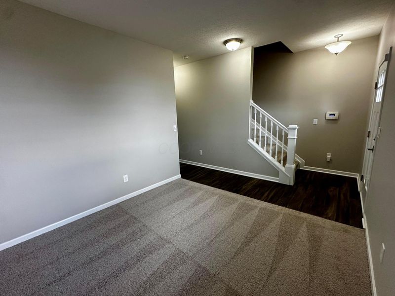 2195 Holiday Valley Drive , Grove City, OH 43123 Photo 2