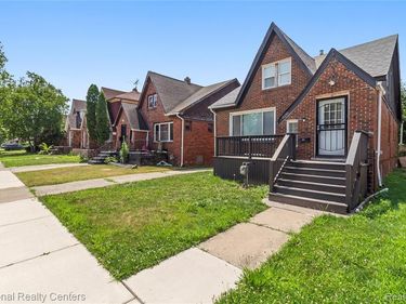 9281 Boelyn Street, Detroit, MI 48224