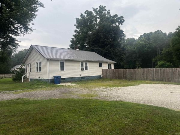55791 Clover Road, Mishawaka, IN 46545