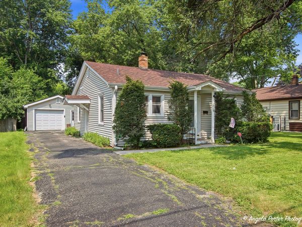 1019 N Madison Street , Woodstock, IL 60098