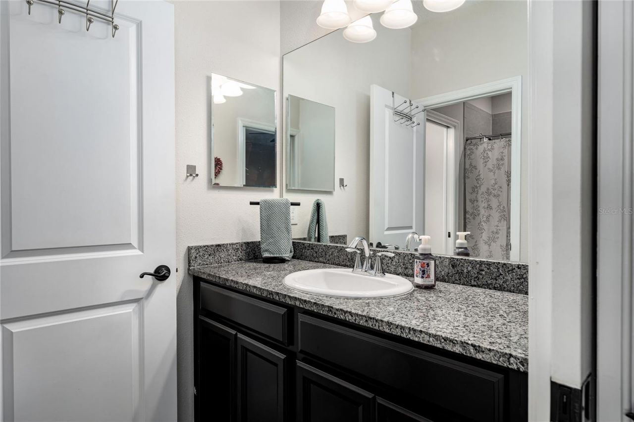 5919 Oak Mill Terrace, Palmetto, FL 34221 Photo